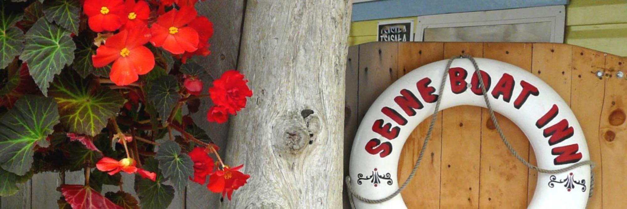 Seine Boat Inn Alert Bay Eksteriør bilde