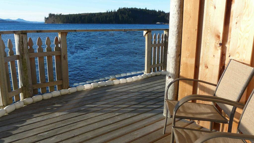 Seine Boat Inn Alert Bay Rom bilde